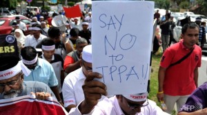 Malaysians protest the latest trade talks on the TPPA, (Photo: ChannelAsia.)
